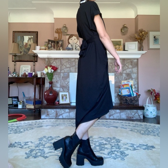 Steve Madden Ruched Button Down Dress - Picture 11 of 14